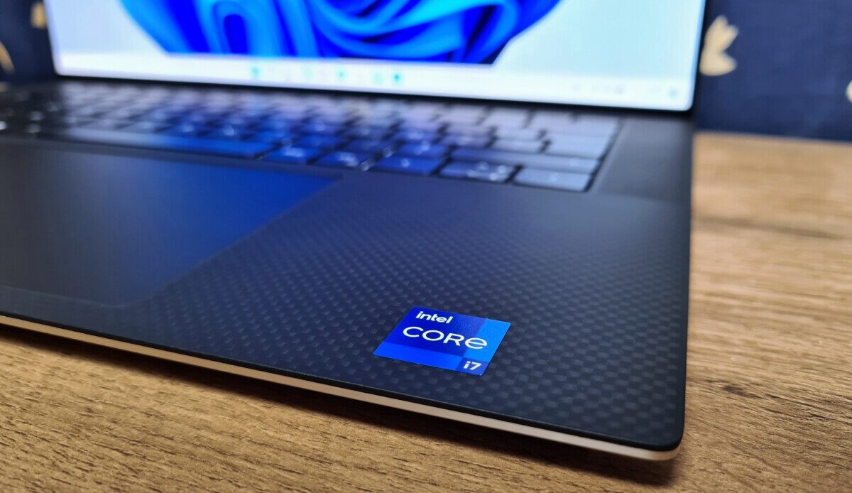 Đánh giá Dell XPS 15 9510 - Sự lựa chọn hàng đầu cho dân thiết kế và lập trình 23 Dell XPS 15 9510 9 e1741675235240