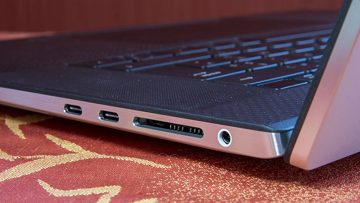 Dell XPS 17 cnx79709 2