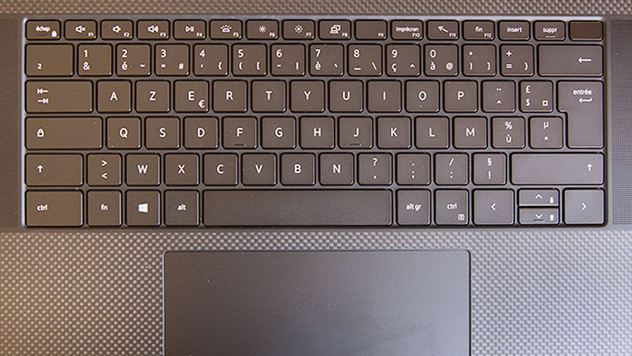 Dell XPS 17 cnx79709 4