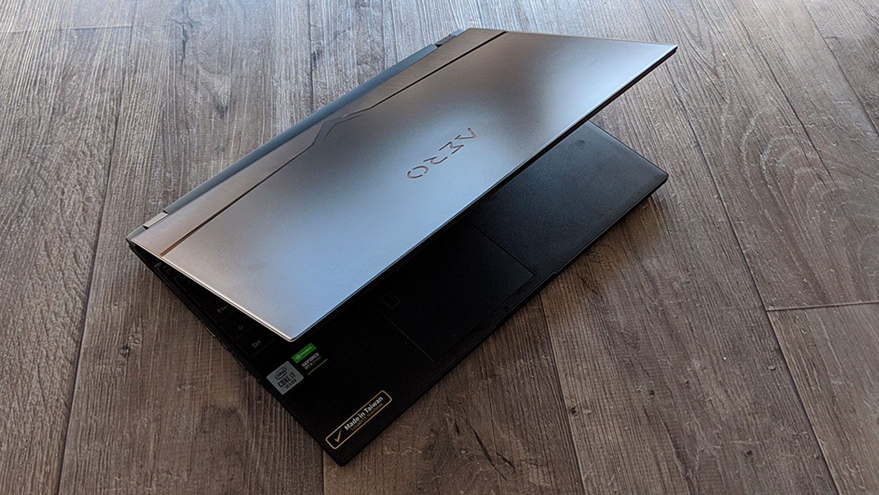 Gigabyte Aero 15 OLED XB 9