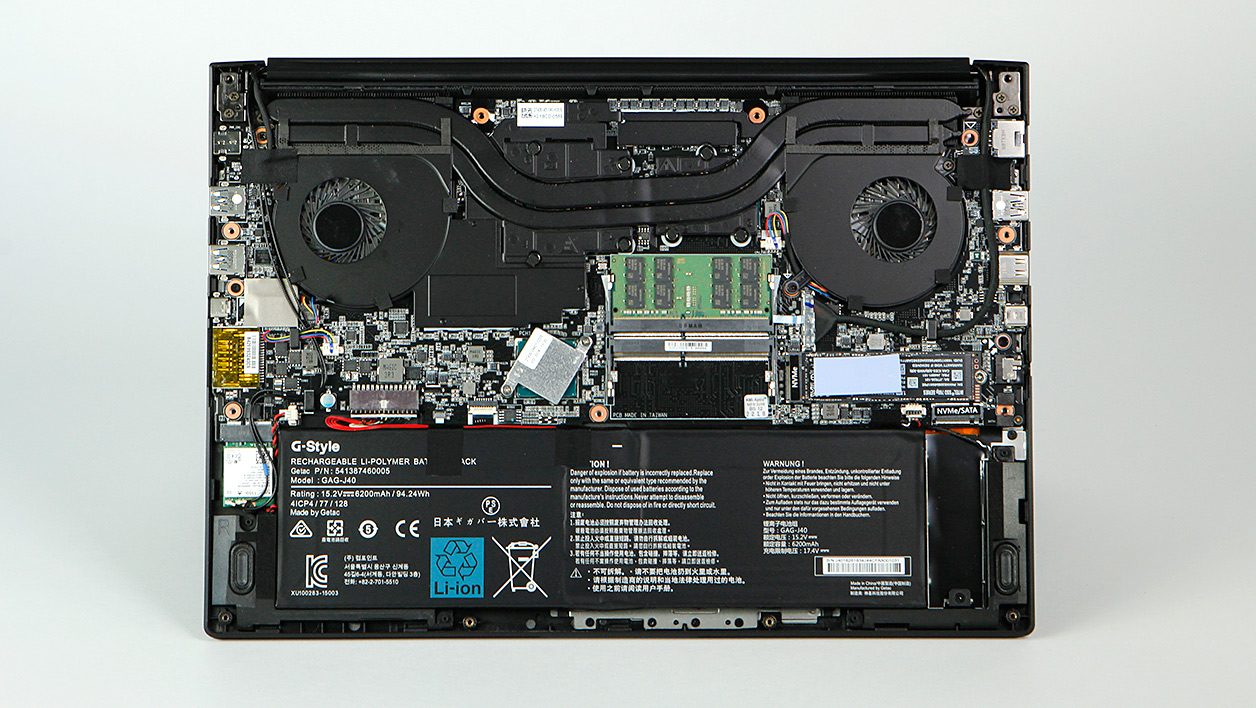 Khám phá Gigabyte Aero 15-X9 (X9-7FR0310P): Mỏng, nhẹ, mạnh mẽ - Chinh phục mọi thử thách 29 Gigabyte Aero 15 X9 1