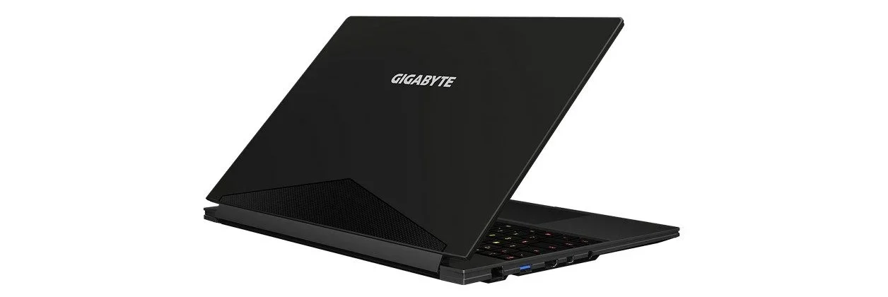 Đánh giá Gigabyte Aero 15X V8 - Laptop gaming đỉnh cao với thiết kế viền mỏng 22 Gigabyte Aero 15X v8 4 e1743265675853