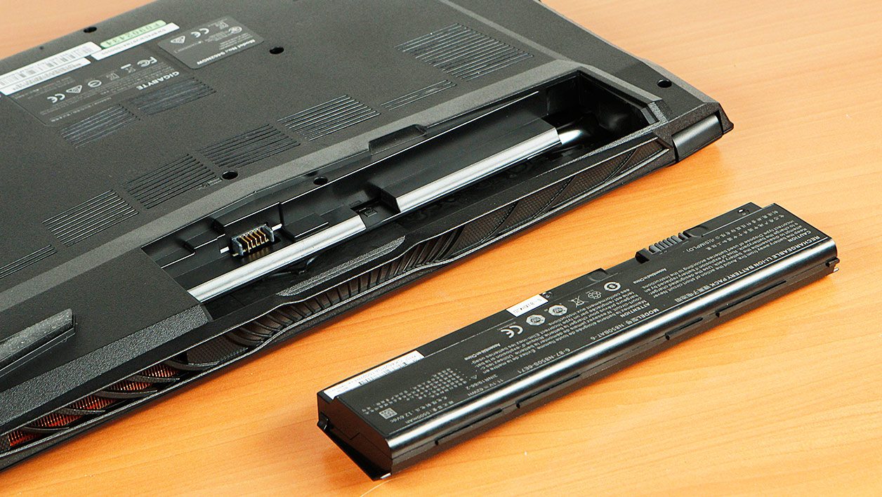 Đánh giá Gigabyte Sabre 15 (P45W v8): Màn 120Hz Full HD – Trải nghiệm đỉnh nhất 19 Gigabyte Sabre 15 P45W v8 C350W10 FR 1