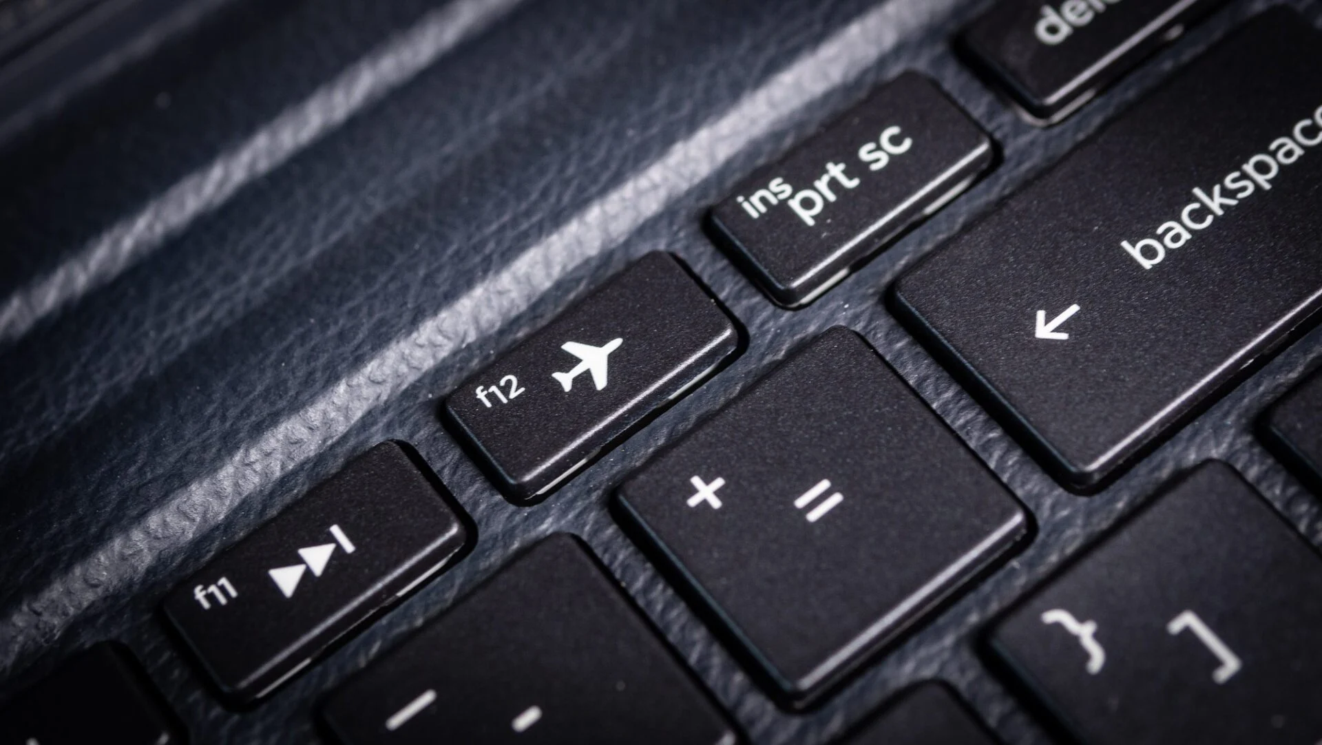 Laptop HP ENVY x2 (12-e001na): Đánh giá chi tiết về thiết kế, hiệu năng và tính năng 25 HP ENVY x2 12 e001na 7