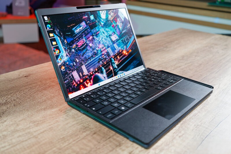 Trải nghiệm HP Spectre Foldable 17 - Sự kết hợp tinh tế giữa thiết kế gập và hiệu suất mạnh mẽ 21 HP Spectre Foldable 17 9