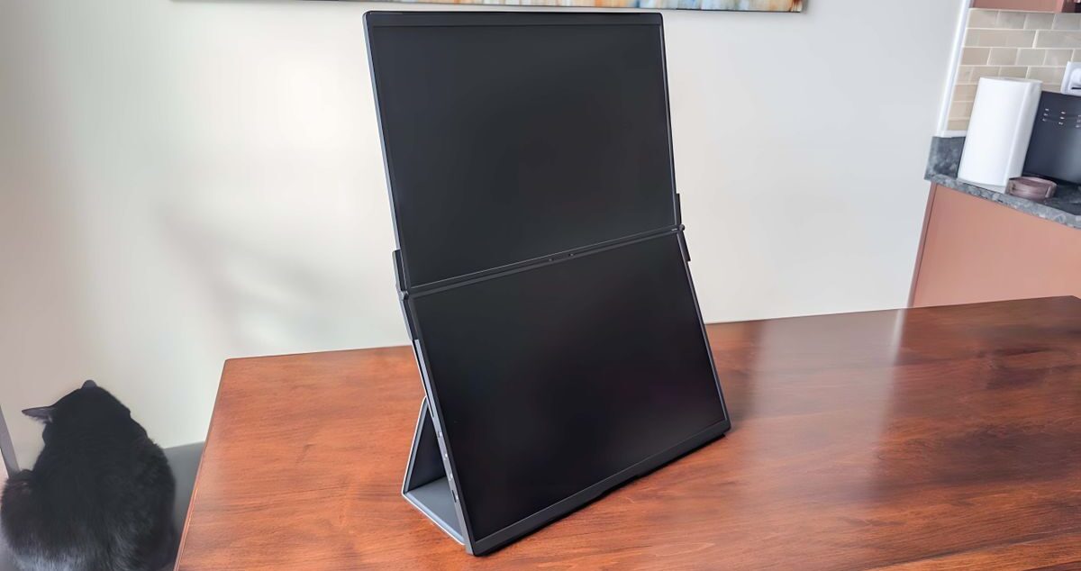 JSAUX FlipGo Pro 16 - Mạnh mẽ, linh hoạt và tối ưu cho công việc lẫn giải trí 49 JSAUXs FlipGo Pro 16 1 e1741596692161