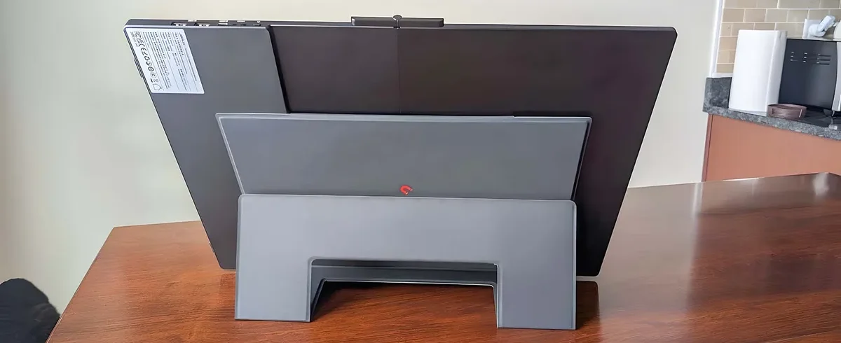 JSAUX FlipGo Pro 16 - Mạnh mẽ, linh hoạt và tối ưu cho công việc lẫn giải trí 38 JSAUXs FlipGo Pro 16 12 e1741595921236