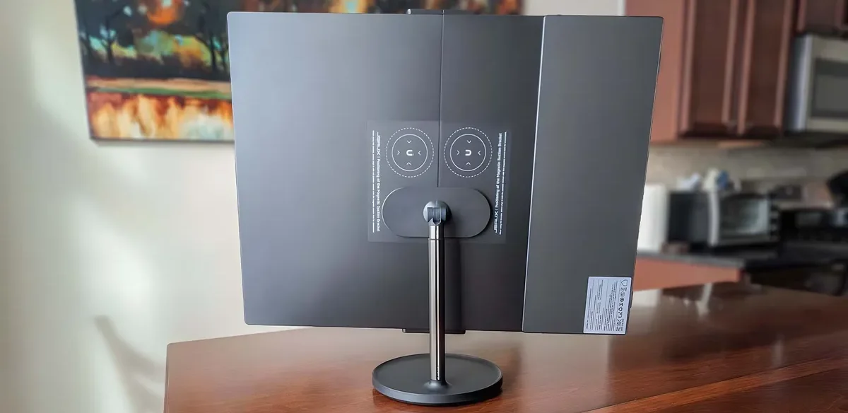 JSAUX FlipGo Pro 16 - Mạnh mẽ, linh hoạt và tối ưu cho công việc lẫn giải trí 44 JSAUXs FlipGo Pro 16 7 e1741596191784