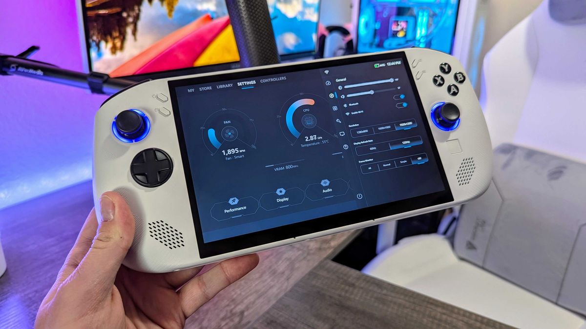 Lenovo Legion Go S 10