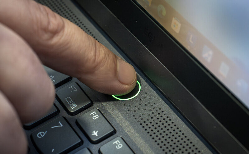 Lenovo Legion Slim 5: Laptop gaming gọn nhẹ nhưng mạnh mẽ bất ngờ 24 Lenovo Legion Slim 5 8 e1741089080190