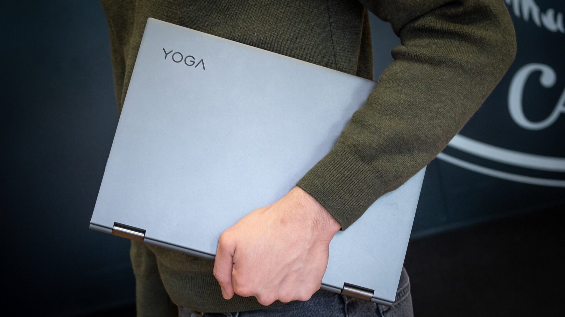 Khám phá Lenovo Yoga C630-13Q50: Thiết kế đỉnh cao, hiệu suất bền bỉ 25 Lenovo Yoga C630 13Q50 1