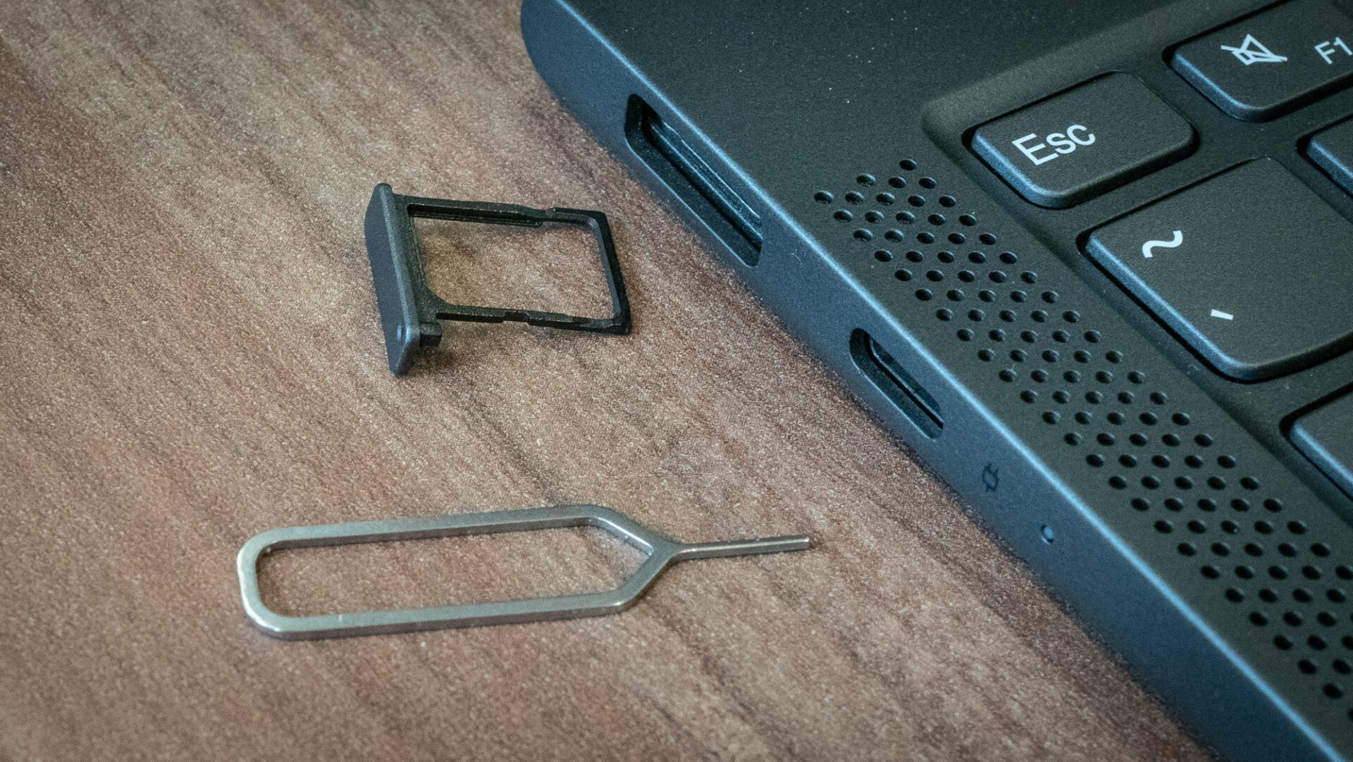 Khám phá Lenovo Yoga C630-13Q50: Thiết kế đỉnh cao, hiệu suất bền bỉ 21 Lenovo Yoga C630 13Q50 2