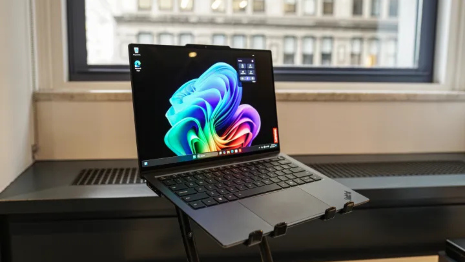 Lenovo chính thức loại bỏ Trackpoint trên dòng ThinkPad X9 tại CES 2025 6 Lenovo chinh thuc loai bo Trackpoint tren dong ThinkPad X9 tai CES 2025 1