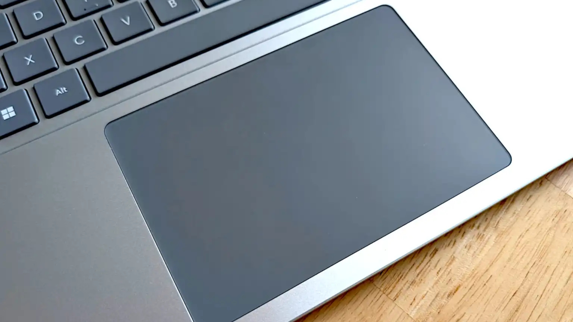 Lí do bạn nên chọn Trackpad Haptic cho chiếc laptop tương lai 5 Li do ban nen chon Trackpad Haptic cho chiec laptop tuong lai 2