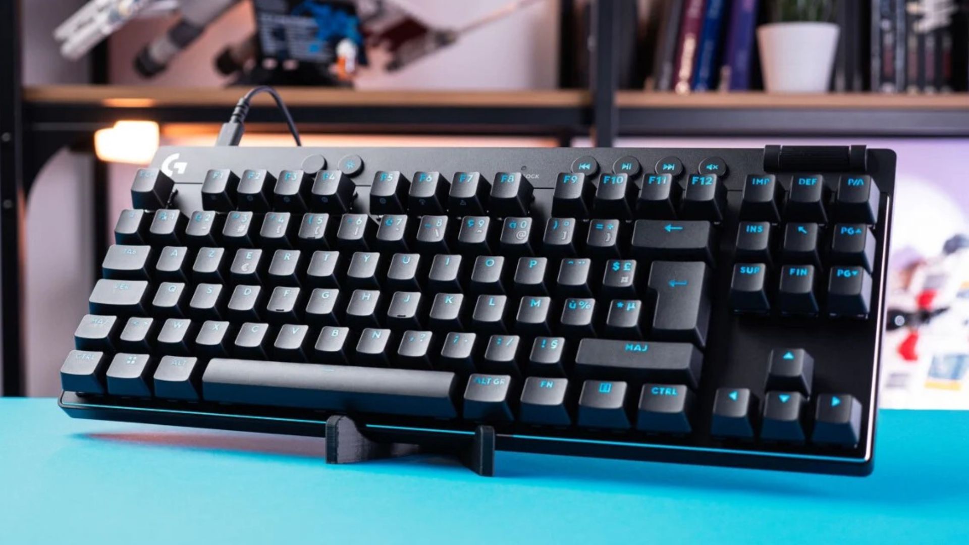 Khám phá Logitech G Pro X TKL Rapid - Bàn phím gaming nhẹ nhàng, tốc độ vượt trội 1 Logitech G Pro X TKL Rapid 9