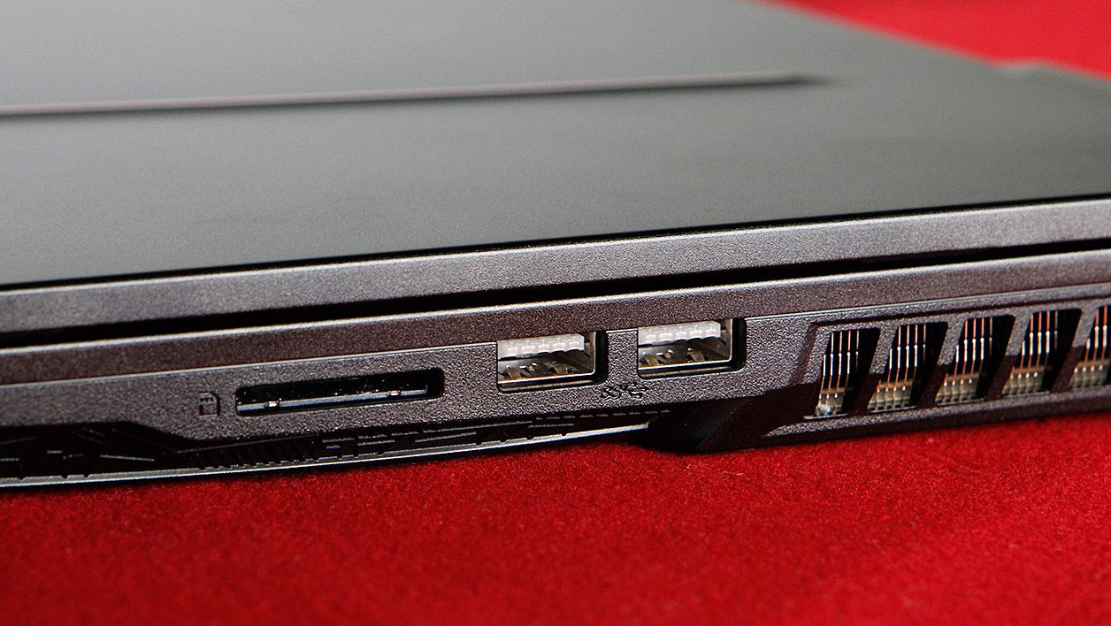 Khám phá MSI GE75 Raider - Vẻ đẹp đỉnh cao, hiệu năng bùng nổ 18 MSI GE75 Raider 10