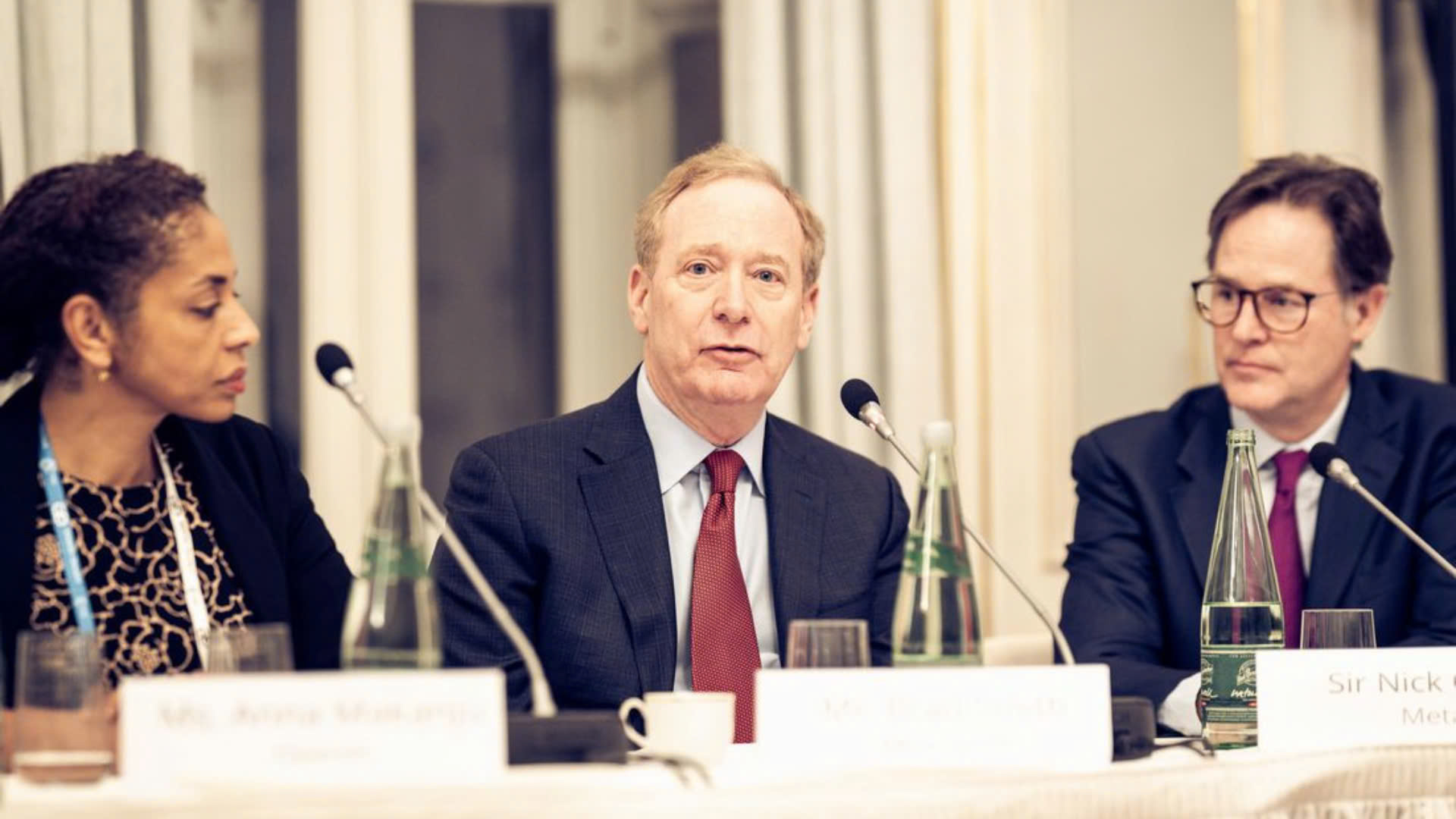 McAfee dẫn đầu trong phát hiện mối đe dọa AI một cách có trách nhiệm: Hành trình bảo vệ bạn khỏi lừa đảo và thông tin giả mạo trong thế giới số 5 McAfee dan dau trong phat hien moi de doa AI mot cach co trach nhiem 5