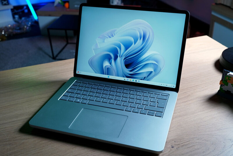Microsoft Surface Laptop Studio 2 1