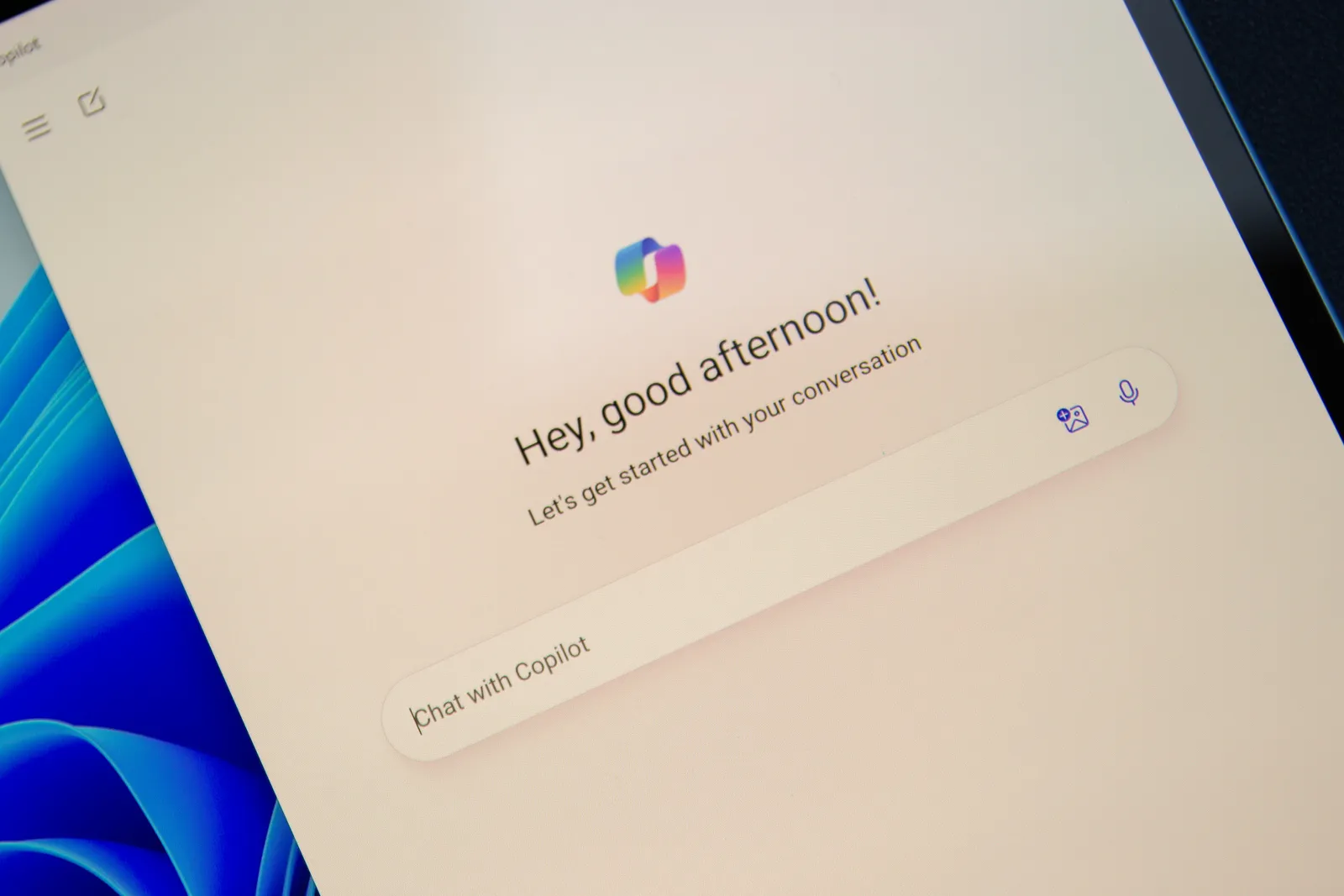 Microsoft Surface Pro 11 - Mạnh mẽ hơn, thông minh hơn, đột phá hơn 18 Microsoft Surface Pro 11 7