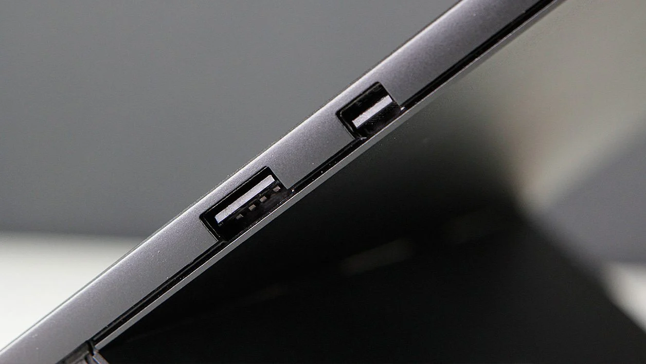 Khám phá Microsoft Surface Pro 6 - Người bạn đồng hành hoàn hảo cho công việc và giải trí 18 Microsoft Surface Pro 6 1