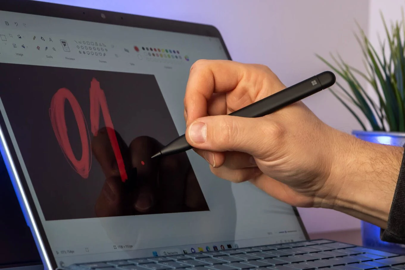 Trải nghiệm Microsoft Surface Pro 9 (Intel): Mỏng nhẹ, mạnh mẽ, đẳng cấp 19 Microsoft Surface Pro 9 11