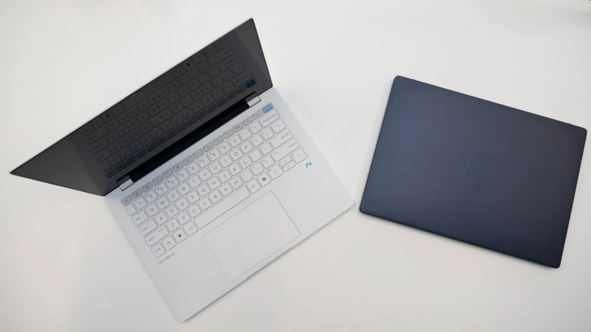 Microsoft va Qualcomm thu lai voi Copilot Plus PCs Cac Laptop AI tien len tam cao moi 2