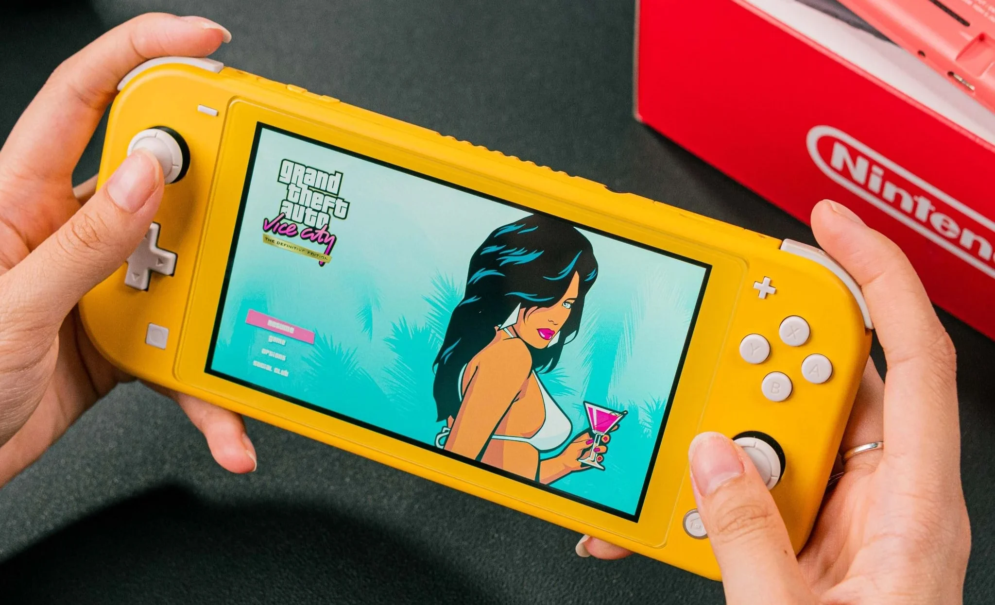 Đánh giá Nintendo Switch Lite - Sắc màu mới, trải nghiệm chơi game đỉnh cao! 15 Nintendo Switch Lite 2 e1743187736793