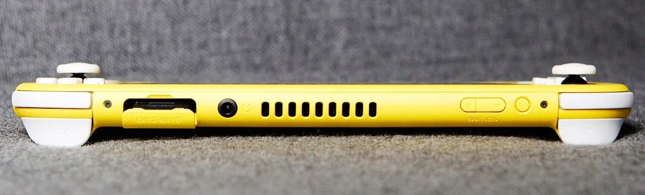 Đánh giá Nintendo Switch Lite - Sắc màu mới, trải nghiệm chơi game đỉnh cao! 13 Nintendo Switch Lite 5 e1743187554832