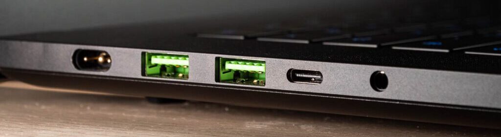 Razer Blade 15 4 e1742023030431