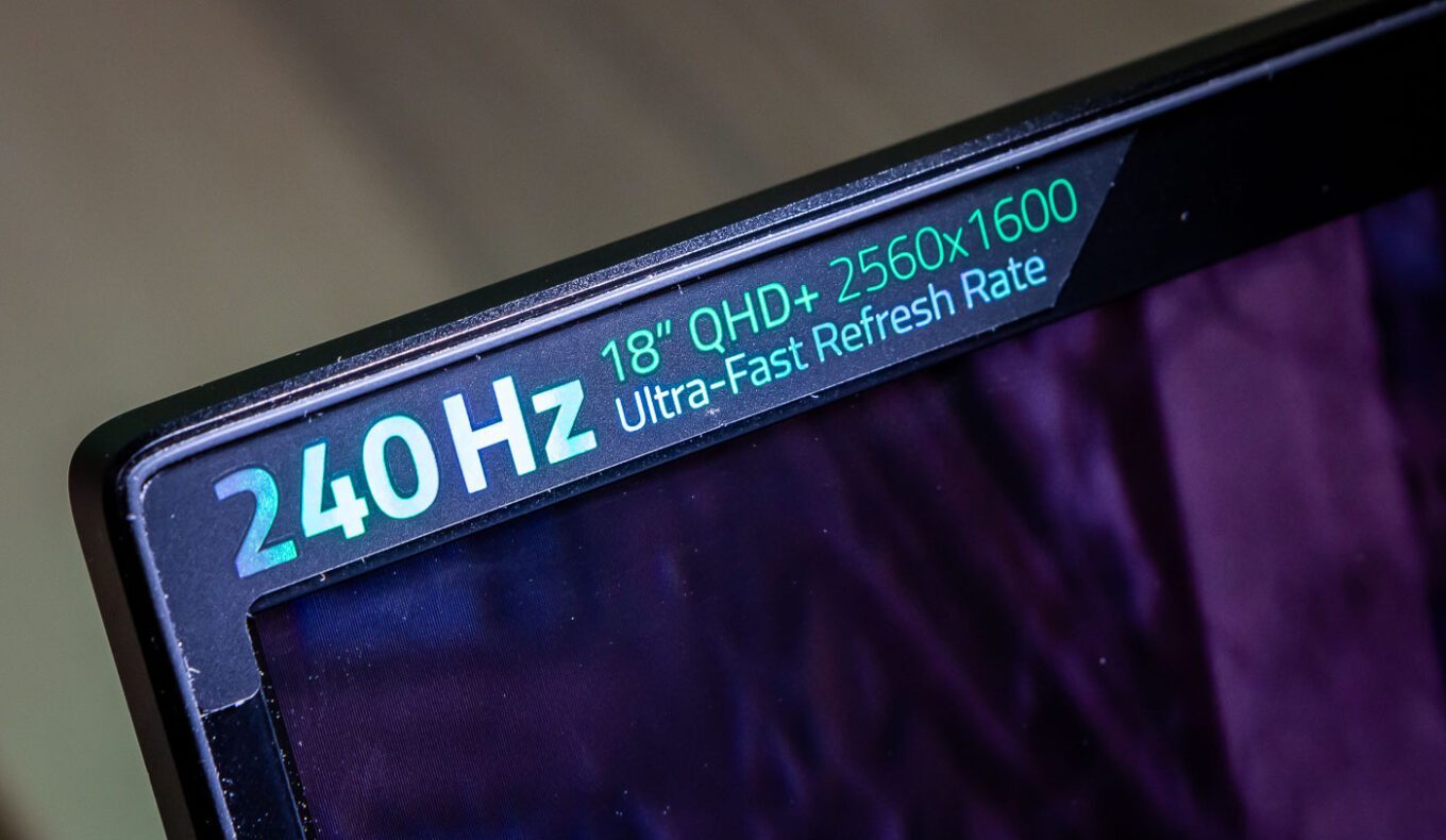 Razer Blade 18 8 e1741924987810