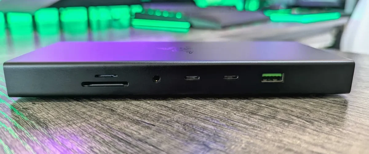 Khám phá Razer USB4 Dock - Giải pháp kết nối tiên tiến cho người dùng công nghệ 14 Razer USB4 Dock 3 e1741692879294