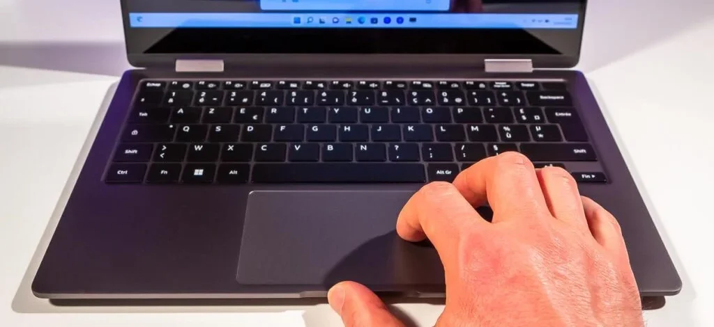 Samsung Galaxy Book 2 360 - Laptop 2in1 đẳng cấp, linh hoạt mọi lúc mọi nơi 17 Samsung Galaxy Book 2 360 7 e1742036244113