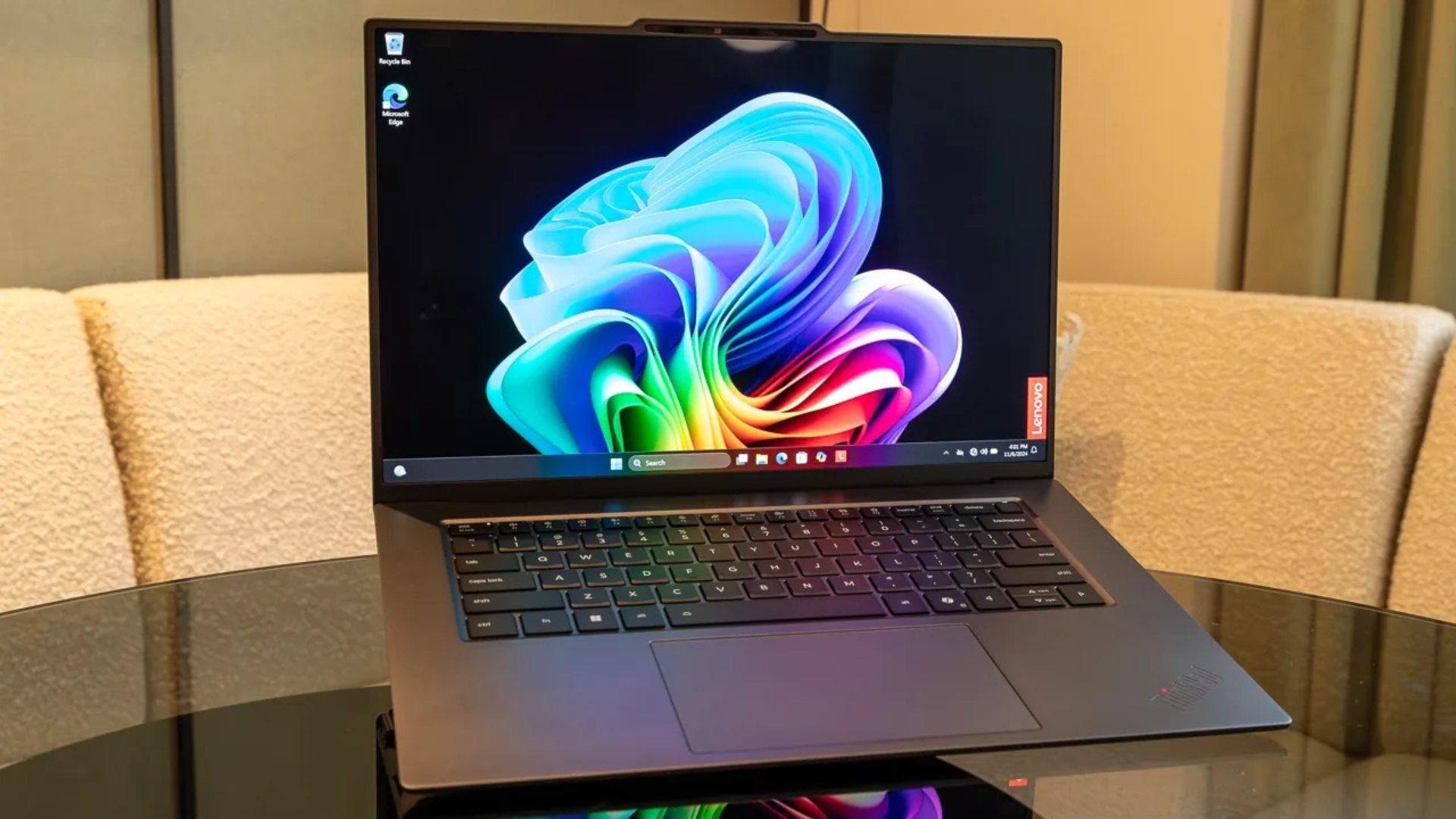 Trên tay: Lenovo ThinkPad X9 Aura Edition – Cuộc đối đầu mạnh mẽ với MacBook Air 11 Tren tay Lenovo ThinkPad X9 Aura Edition – Cuoc doi dau manh me voi MacBook Air 3