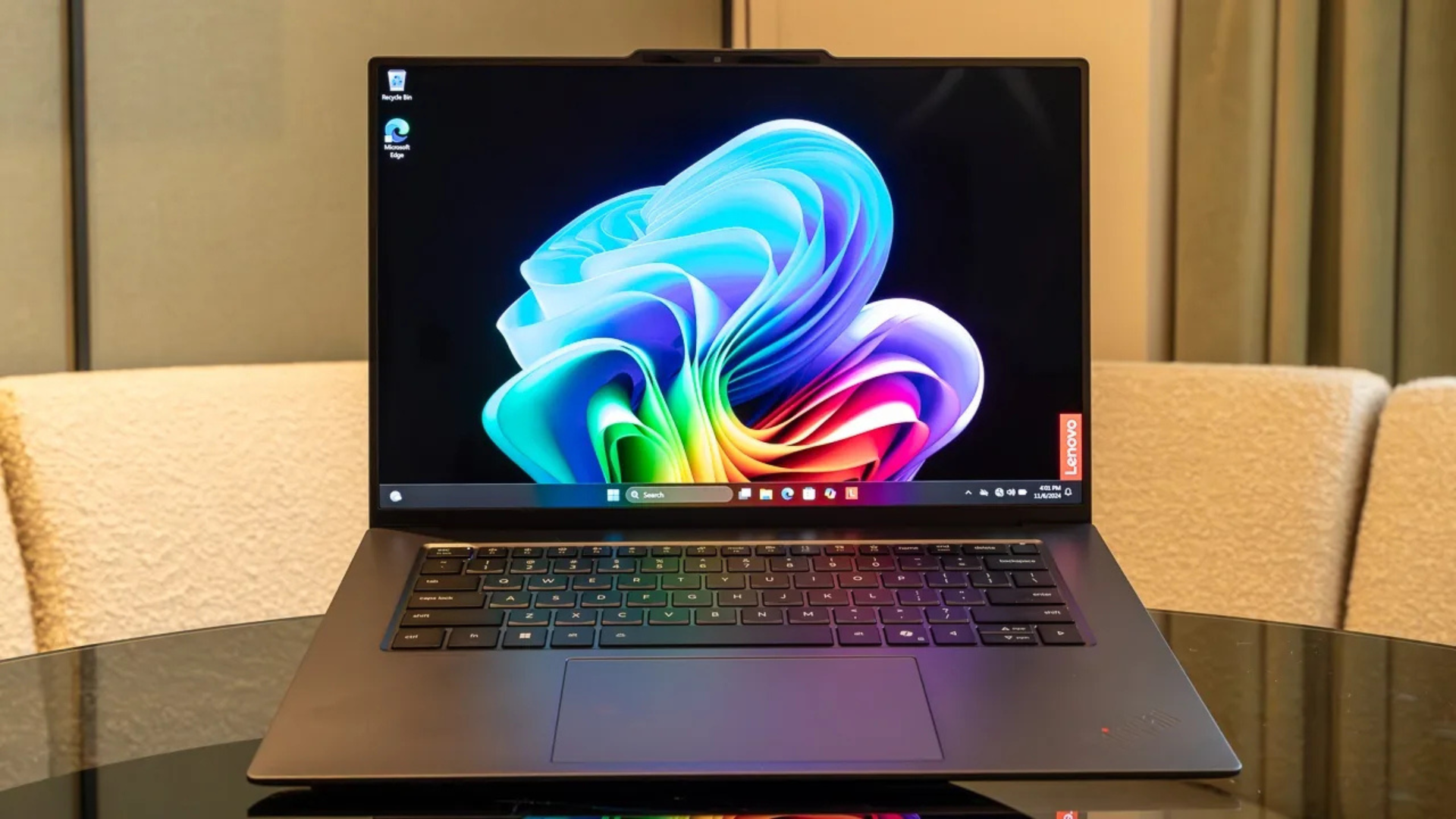 Trên tay: Lenovo ThinkPad X9 Aura Edition – Cuộc đối đầu mạnh mẽ với MacBook Air 15 Tren tay Lenovo ThinkPad X9 Aura Edition – Cuoc doi dau manh me voi MacBook Air 6