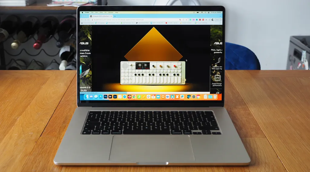 15 inch MacBook Air M4 2025