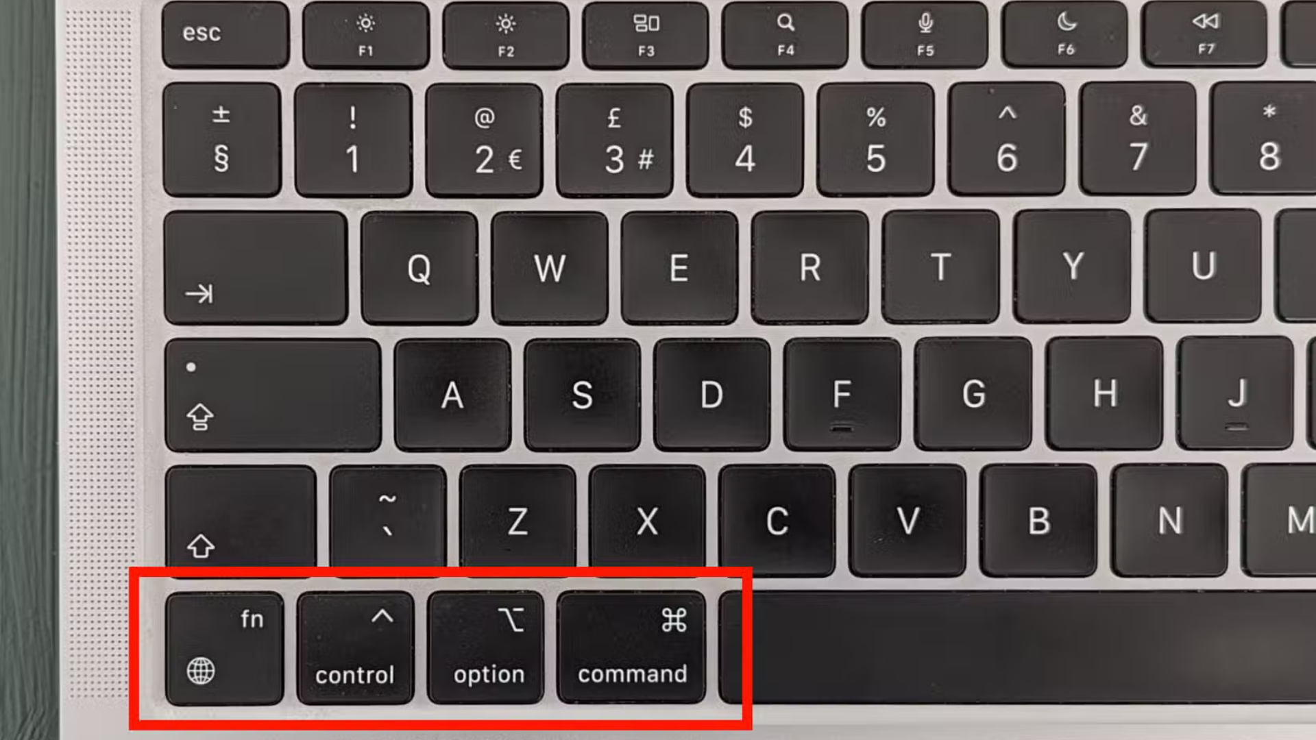 7 khac biet lon giua macOS va Windows khien ban boi roi – Giai phap lam quen nhanh 3