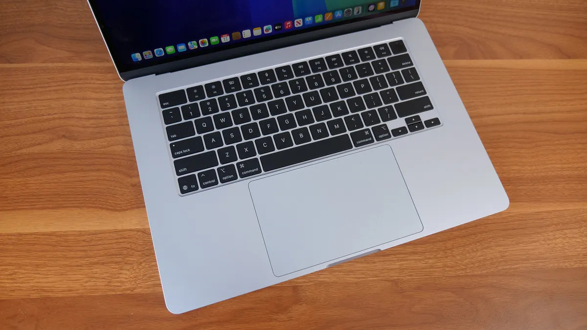Apple MacBook Air 15 inch M4 6