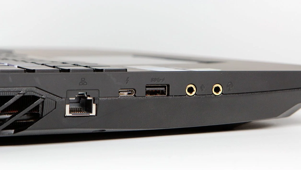 Khám phá Asus ROG Chimera G703VI - Laptop gaming mạnh mẽ nhất hiện nay 19 Asus ROG Chimera 10