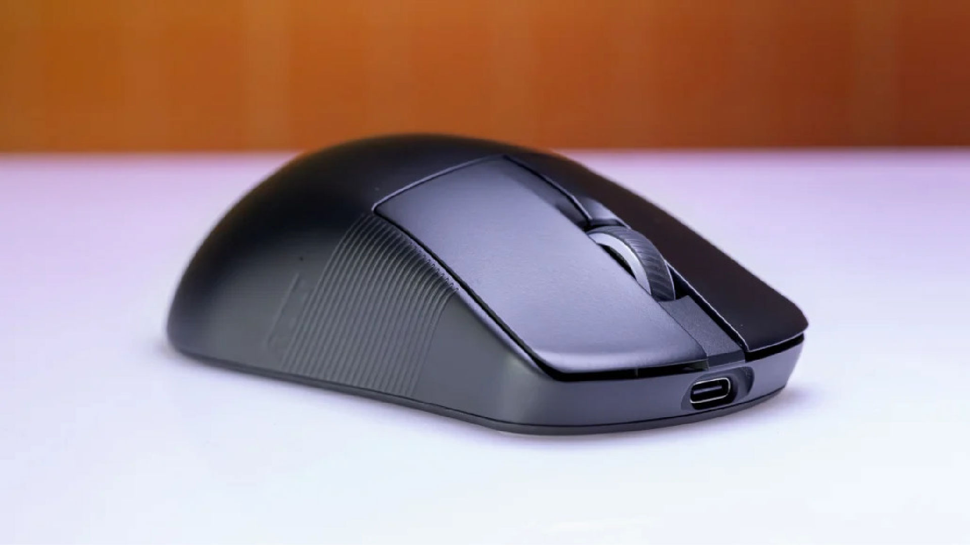 Asus ROG Harpe Ace Mini 1 01