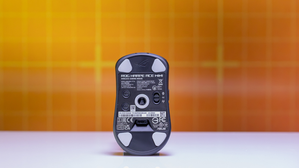 Asus ROG Harpe Ace Mini 3