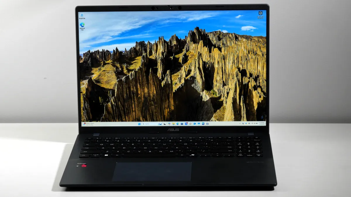 Đánh giá Asus Vivobook 16 (2025) - Màn hình 16 inch sắc nét, nâng tầm trải nghiệm cho công việc và giải trí 25 Asus Vivobook 16 2025 5