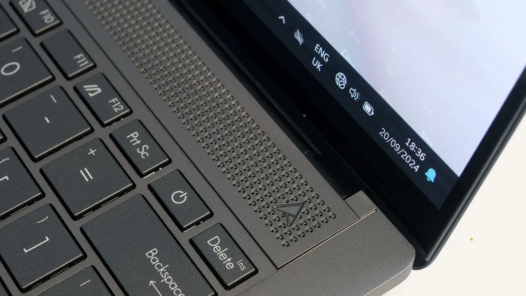 Đánh giá Asus Zenbook S14 OLED UX5406 – Tuyệt tác mỏng nhẹ, hiệu năng mạnh mẽ! 15 Asus Zenbook S14 OLED UX5406 4