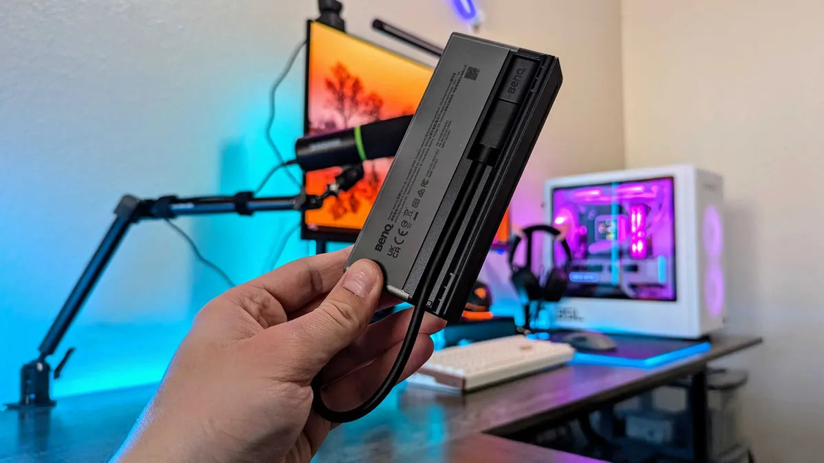 Đánh giá BenQ USB4 Gaming Handheld Dock - "7 trong 1" siêu tiện lợi, trợ thủ đắc lực cho game thủ và dân văn phòng 11 BenQ USB4 Dock 3