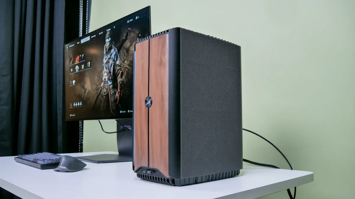 Top PC Gaming tốt nhất năm 2025 không thể bỏ lỡ - Hiệu năng "khủng", chiến mọi cấu hình 12 Corsair One i500