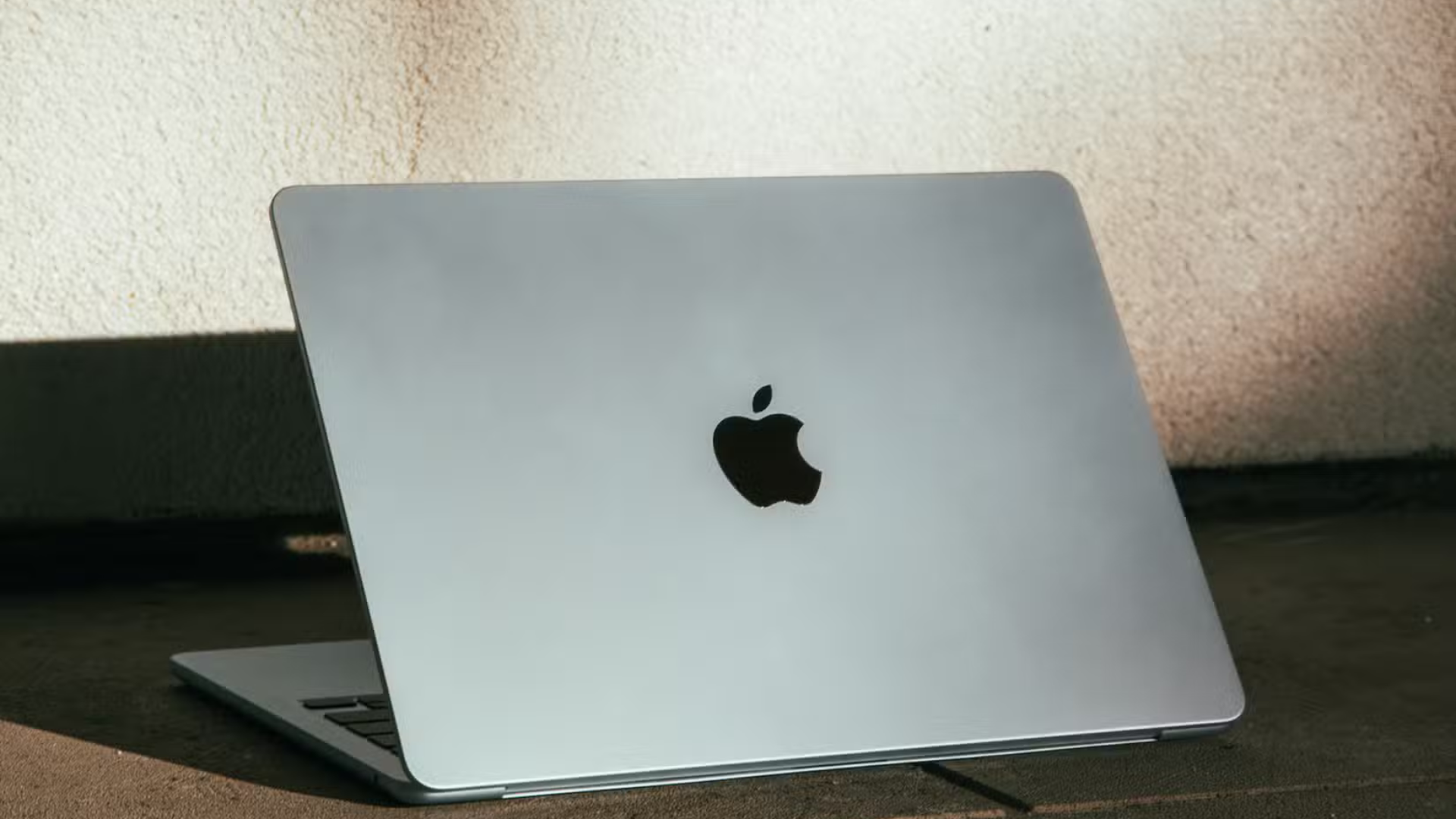 Danh gia MacBook Air M4 Laptop tot nhat cho hau het moi nguoi 8