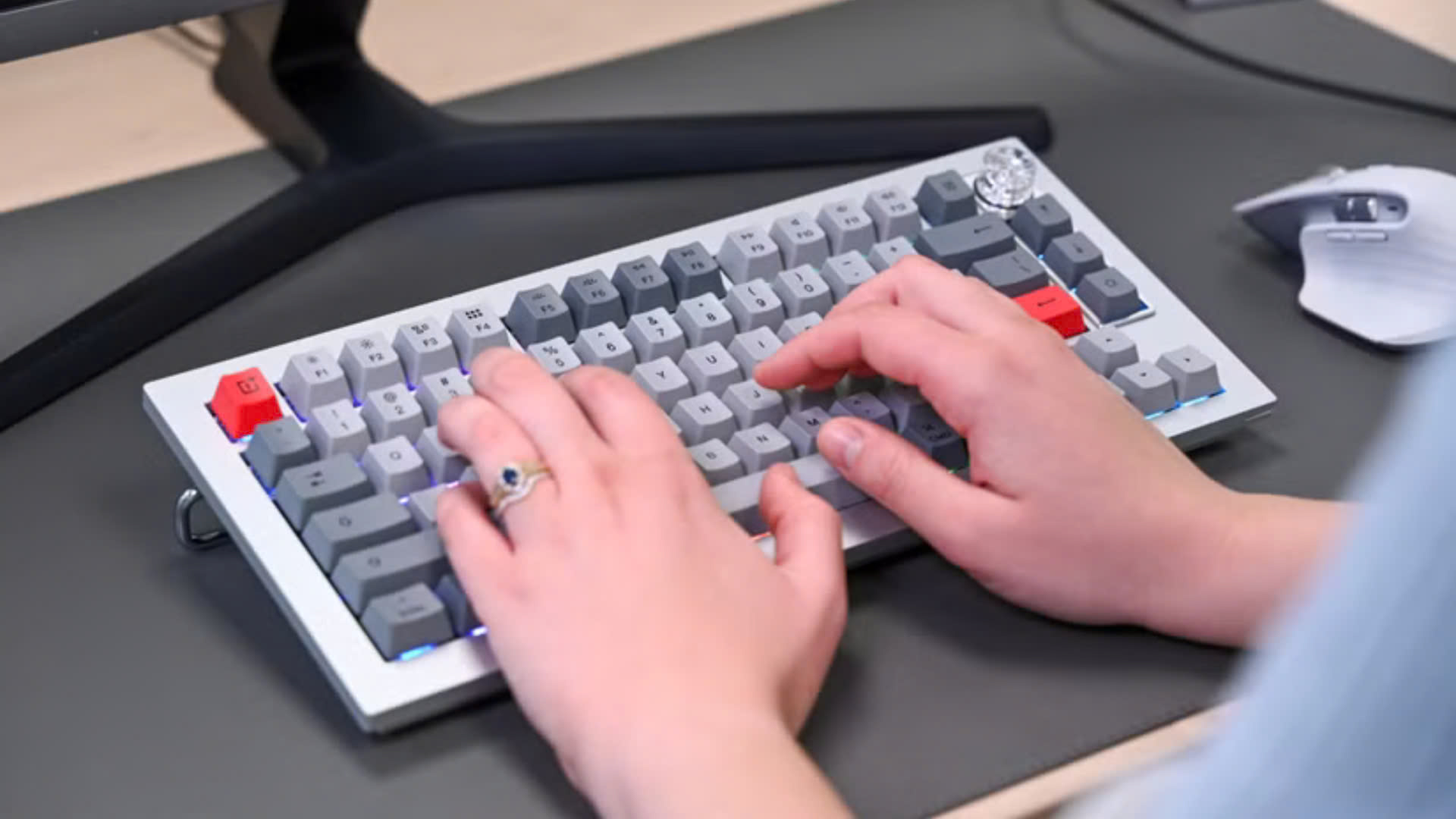 Đánh giá bàn phím OnePlus Keyboard 81 Pro: Tinh tế, cao cấp và sẵn sàng sử dụng 6 Danh gia ban phim OnePlus Keyboard 81 Pro Tinh te cao cap va san sang su dung