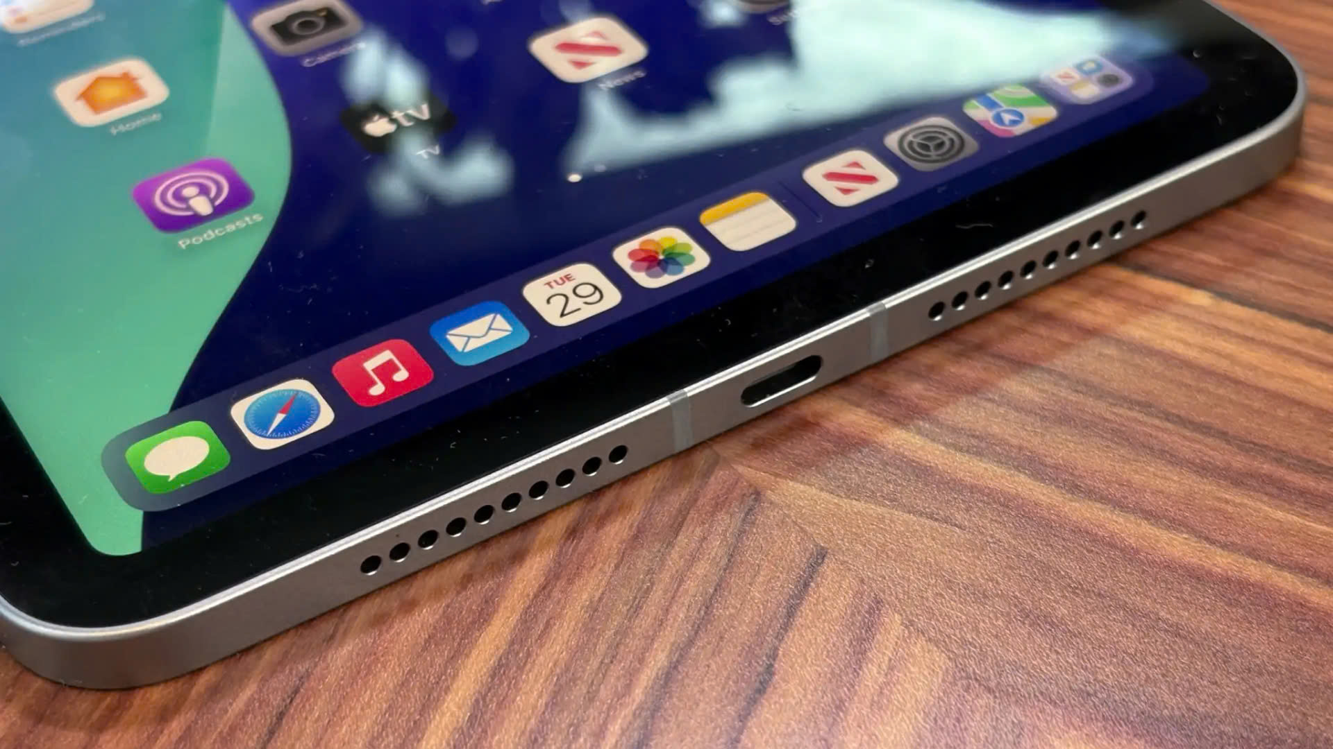 Đánh giá iPad mini (A17 Pro): Nhanh hơn, thông minh hơn với Apple Intelligence 7 Danh gia iPad mini A17 Pro Nhanh hon thong minh hon voi Apple Intelligence 3