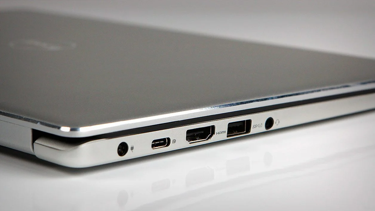 Dell Inspiron 13 series 7000 6