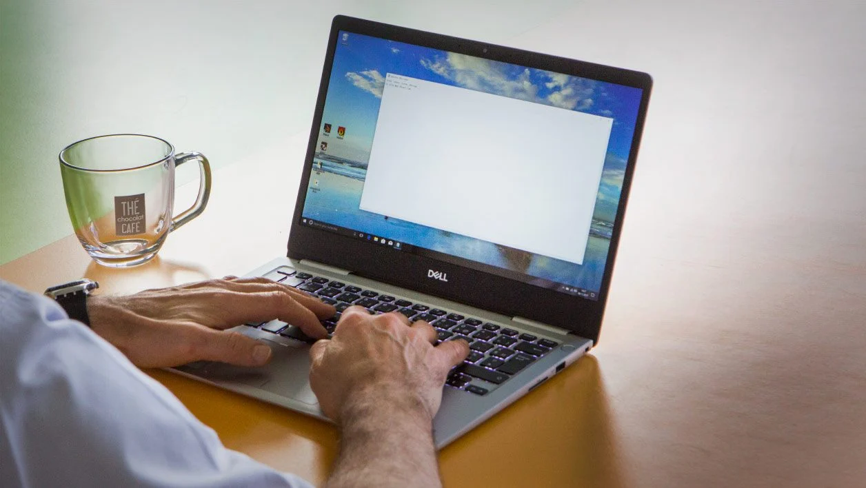 Dell Inspiron 13 series 7000 9