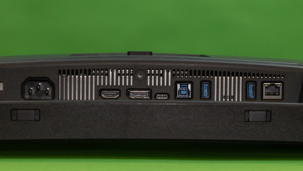 Dell Pro 34 Plus USB C Hub Monitor P3425WE 4